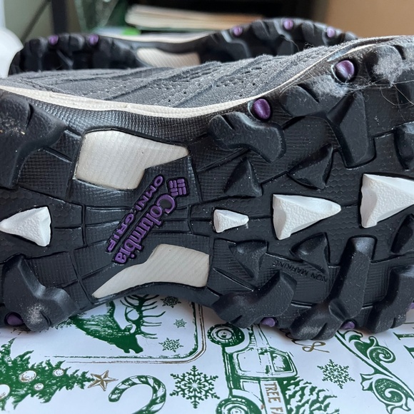 Columbia hiking boots - Picture 3 of 4